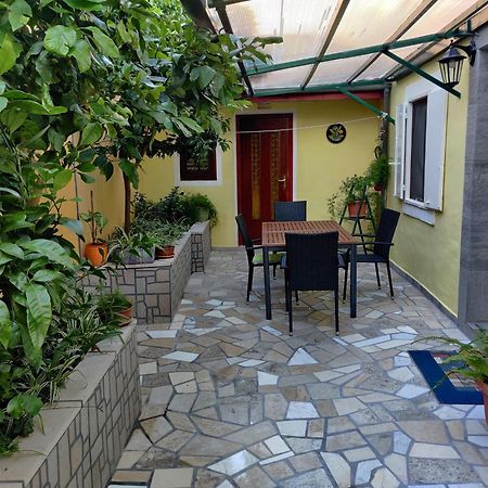 Apartman Jadranka Veli Losinj Ngoại thất bức ảnh